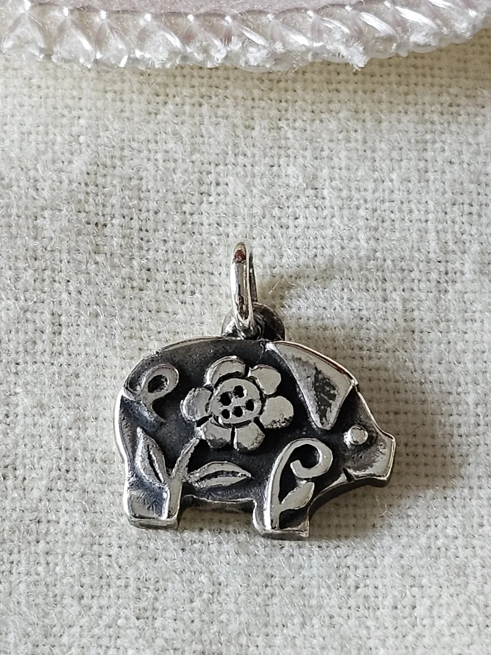 James Avery rerired james